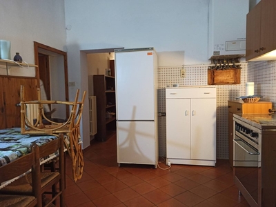 Quadrilocale in Vendita a Pisa, zona Santa Maria, 190'000€, 80 m², arredato