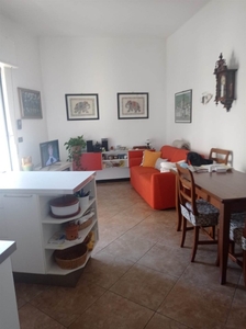 Quadrilocale in Via Cadighiara 12, Genova, 1 bagno, 50 m², 1° piano