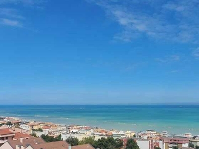 Quadrilocale vista mare a Falconara Marittima