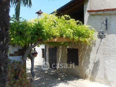 Rustico/Casale in Vendita in Via Rocchetta a Sarego