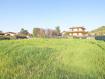 terreno residenziale in vendita a Tagliuno