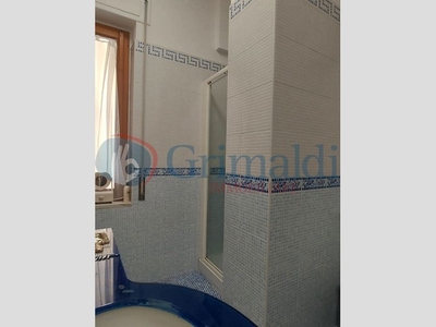 Trilocale in Vendita a Avellino, 99'000€, 90 m²