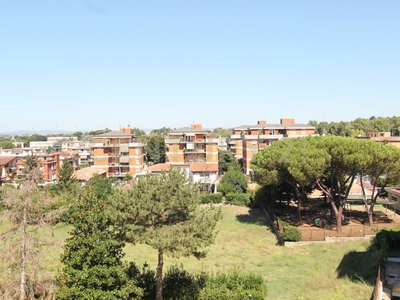 Trilocale in Vendita a Roma, zona Torrevecchia, 410'000€, 125 m²