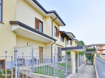 Villa a schiera 5 locali di 137 m² in Rovello Porro
