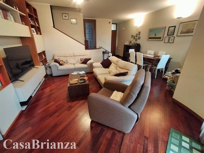 Villa a schiera in vendita a Biassono