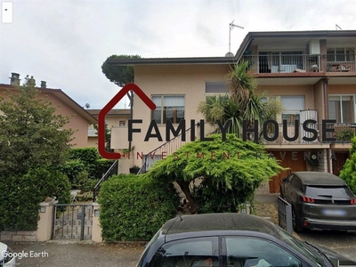 Villa bifamiliare 14 vani 282mq