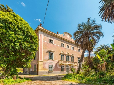 Villa in Vendita in Strada Statale 12 a Pisa