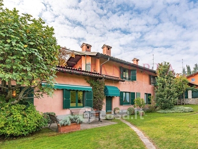 Villa in Vendita in Via della Rovere 21 -23 a Bergamo