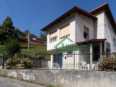 Villa in Vendita in Via Zindo Viglioni a Roccaforte Mondovì