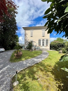 Villa in Via delle ville prima, Lucca, 10 locali, 3 bagni, garage