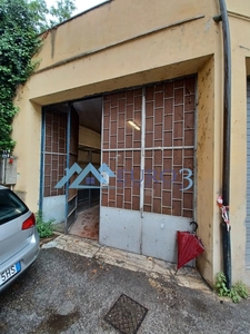 Magazzino in vendita in via tranquilli, Ascoli Piceno