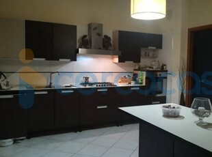 Appartamento in ottime condizioni, in vendita in Via Fontanelle, Benevento