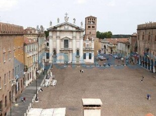 Appartamento Trilocale da ristrutturare in vendita a Mantova