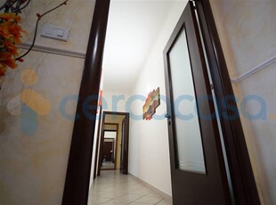 Appartamento Trilocale in ottime condizioni, in vendita in Via Badia, Catania