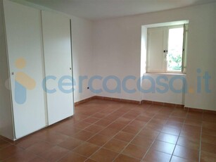Appartamento Trilocale in vendita in Via Dei Ricciardi 11, Caserta