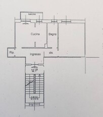 Bolzaneto, Via Sardorella, nelle immediate vicinanze dello svincolo autostradale e centro commerciale L'Aquilone, proponiamo in vendita vani 4,5 ordinati luminosi, composti da: ingresso, camera matrimoniale, ripostiglio, bagno, angolo cottura con soggiorno, balcone e cantina, L'immobile si trova nelle vicinanze della caserma della Polizia, quindi molto adatto per un eventuale acquisto per investimento, comodo per raggiungere sia ipercoop che mercato ortofrutticolo e autostrada. A 5 minuti da Manesseno dove si trovano molteplici attivita' commerciali, negozi e tutti i servizi.Per fissare un appintamento contattare agenziaRentHouse Immobiliare.