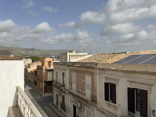 Casa indipendente in vendita a Avola