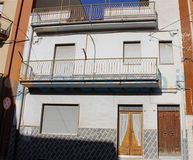 Casa singola in vendita a Canosa Di Puglia