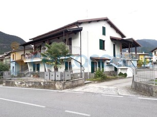 Casa singola in vendita a Roe' Volciano