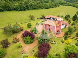 Esclusiva villa di 360 mq in vendita Giusvalla, Italia