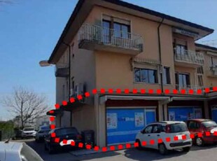 negozio in Vendita ad Ponzano Veneto - 171000 Euro