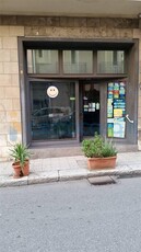 Negozio in vendita in Via Garibaldi, Villa San Giovanni