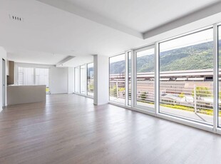 Prestigioso attico in vendita Via Giorgio Carrel, 2, Aosta, Valle d’Aosta