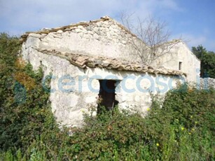 Rustico casale da ristrutturare, in vendita in Palazzelle Scalonazzo, Modica