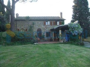 Rustico casale in ottime condizioni in vendita a Gambassi Terme