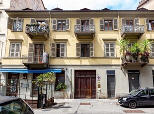 Vendita Appartamento Via Massena, 26, Torino