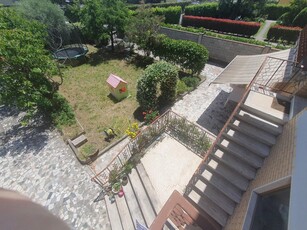 Villa Bifamiliare con giardino, Capannori lammari