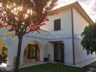 Villa in ottime condizioni in vendita a Citta' Di Castello