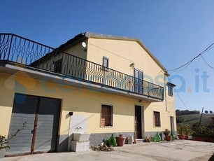 Villa in vendita in Contrada Rapinella, Fragneto Monforte