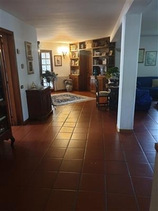 Villa in buono stato di 470 mq. a Marina Di Carrara