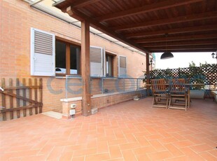 Villa a schiera in ottime condizioni in vendita a Monteroni D'Arbia