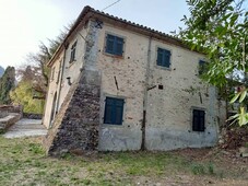 Casa indipendente da ristrutturare a Fivizzano