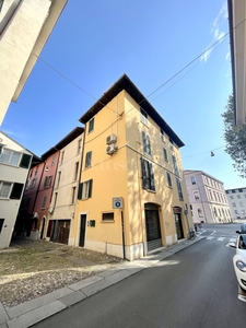 Casa a Brescia in Via Vittorio Emanuele II , Magenta