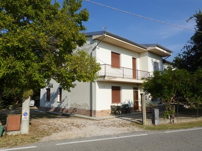 casa in vendita a San Benedetto Po
