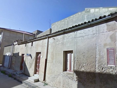 Casa singola da ristrutturare a Campobello di Licata