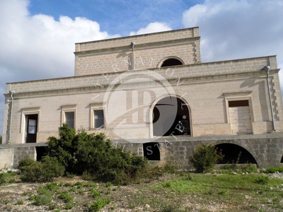 Prestigiosa villa di 1000 mq in vendita Ruffano, Puglia