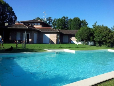 Esclusiva villa di 719 mq in vendita Via Trento, 36, Cassano Magnago, Varese, Lombardia