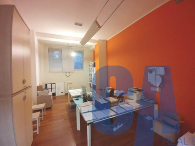 ufficio in vendita a Milano