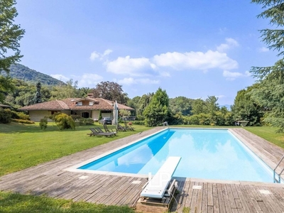 Villa di 680 mq in vendita Via Luigi Cadorna, 6, Azzio, Varese, Lombardia