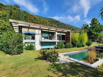 Villa in vendita a Gargnano Brescia Sasso