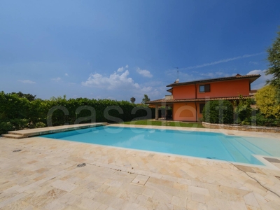 Villa in vendita a Zanica Bergamo