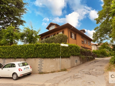 Villa in vendita, Varese casbeno