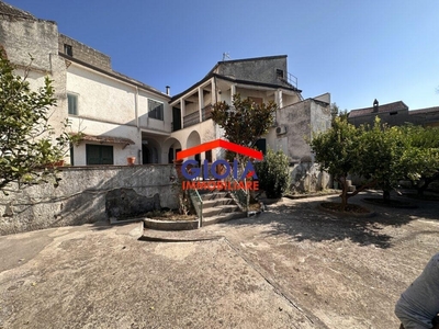 Villa in Via grancelsa, Carinola, 260 m², classe energetica G