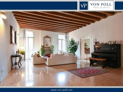 Prestigioso appartamento in vendita Contra' Giuseppe Garibaldi, Vicenza, Veneto