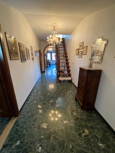 Appartamento in PONTE DEI GRECI, Venezia, 5 locali, 2 bagni, 130 m²