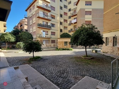 Appartamento in Vendita in Piazza Calipso a Roma